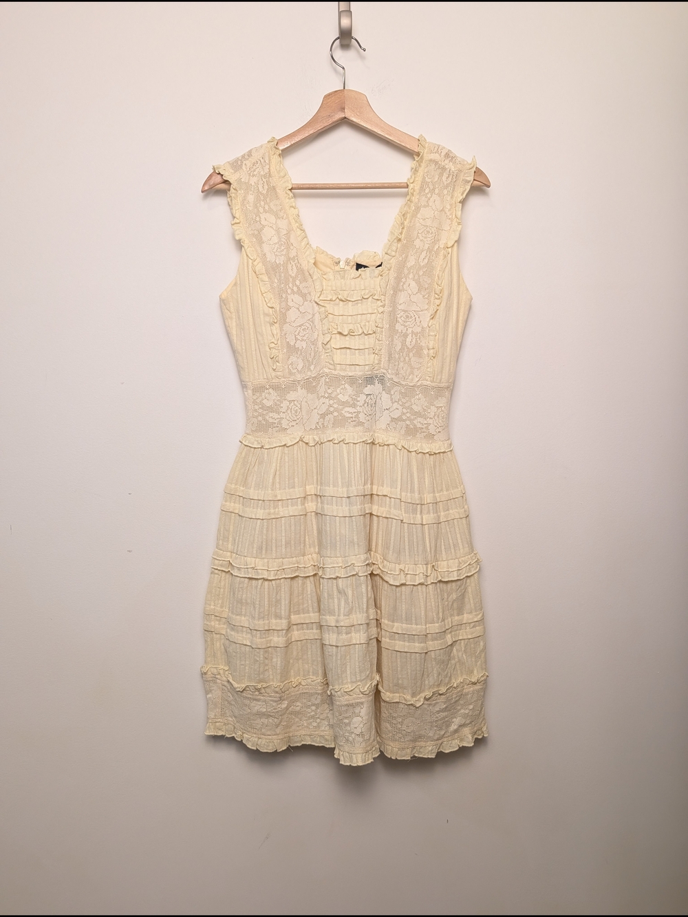 Anthropologie Love Sam Lace Tiered Ruffle Butter YellowSundress  Women's Size XS